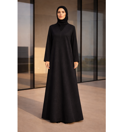 عباية سوداء بنقشة ناعمة