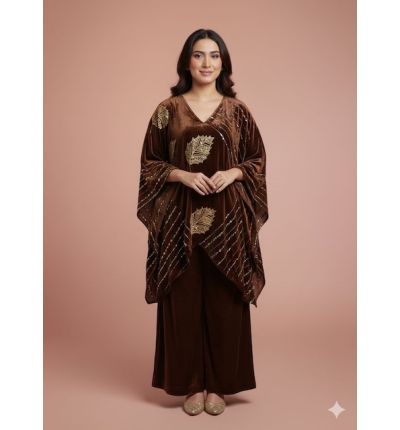 بدلة نسائية قطعتين مخمل بتطريز ذهبي|Women’s Two-Piece Velvet Suit with Gold Embroidery