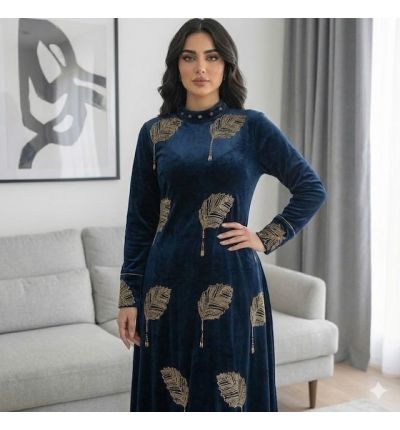 دراعة مخمل مطرّزة بنقشة أوراق|Embroidered Velvet Daraa with Leaf Motif