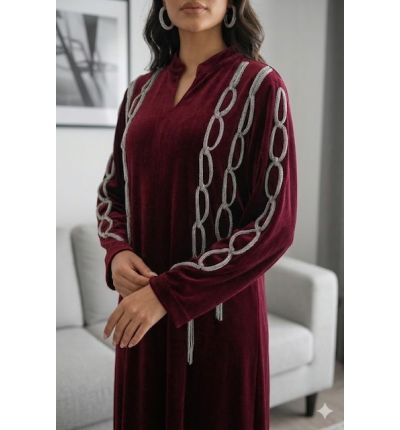 دراعة مخمل سلال ساتان بتطريز جانبي أنيق|Velvet Dirra with Satin Chain Embroidery