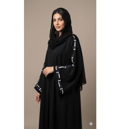 عباية سادة بتفاصيل هندسية أنيقة|Plain Abaya with Elegant Geometric Details