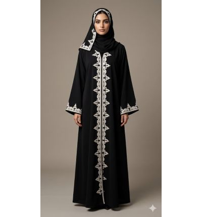 عباية سوداء مطرزة بتطريز أبيض كلاسيكي